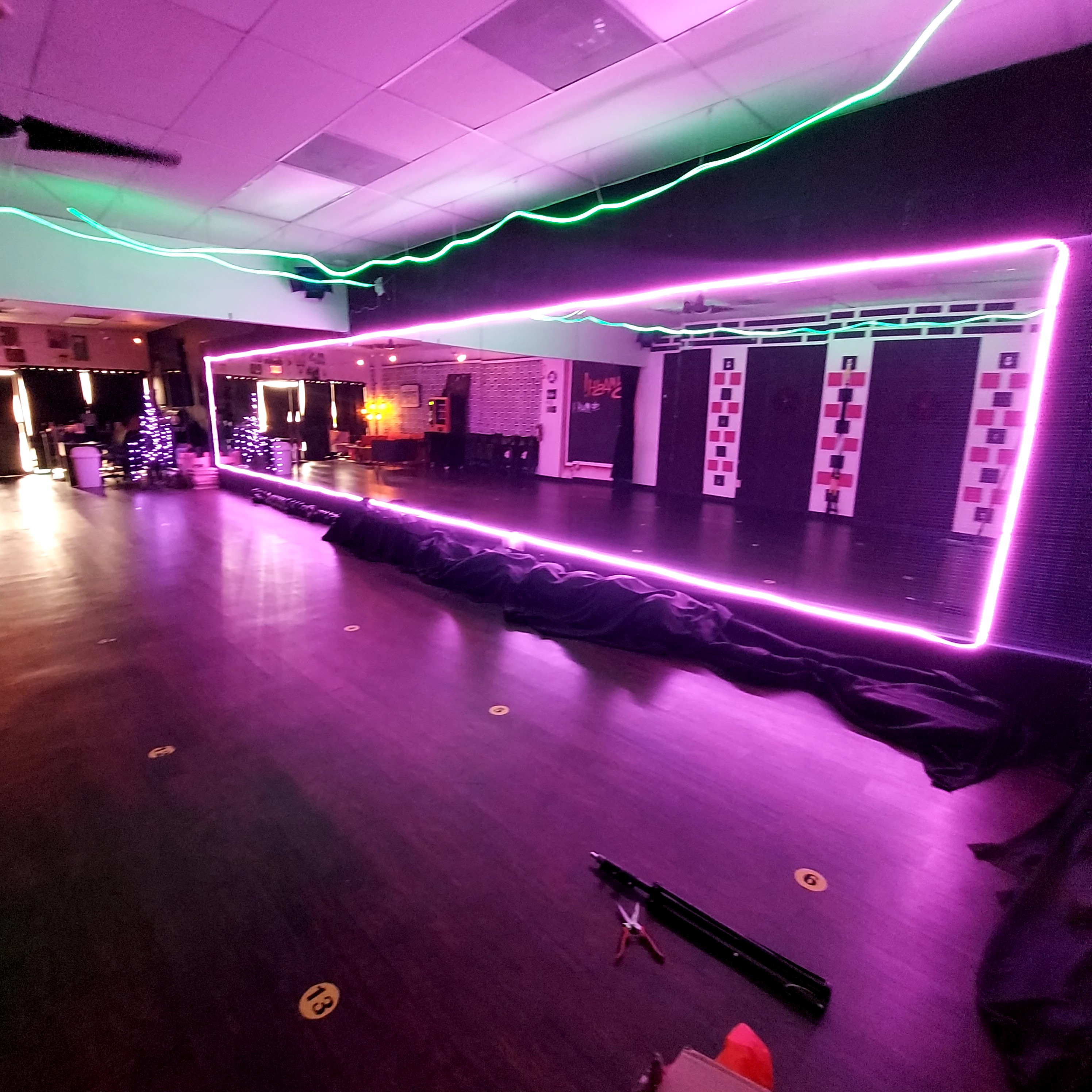SMASH Dance Studio adult class space